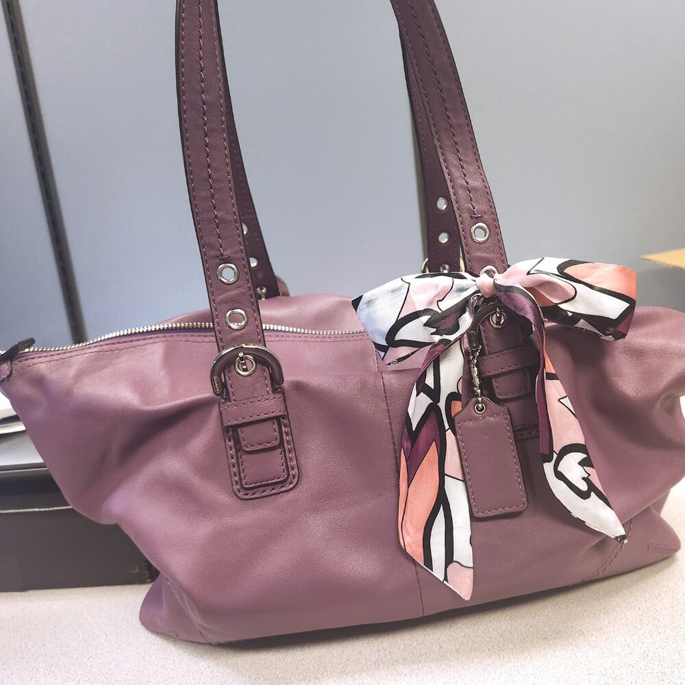 Coach 2011 Soho Berry Purple Leather Convertible Tote Bag F17220